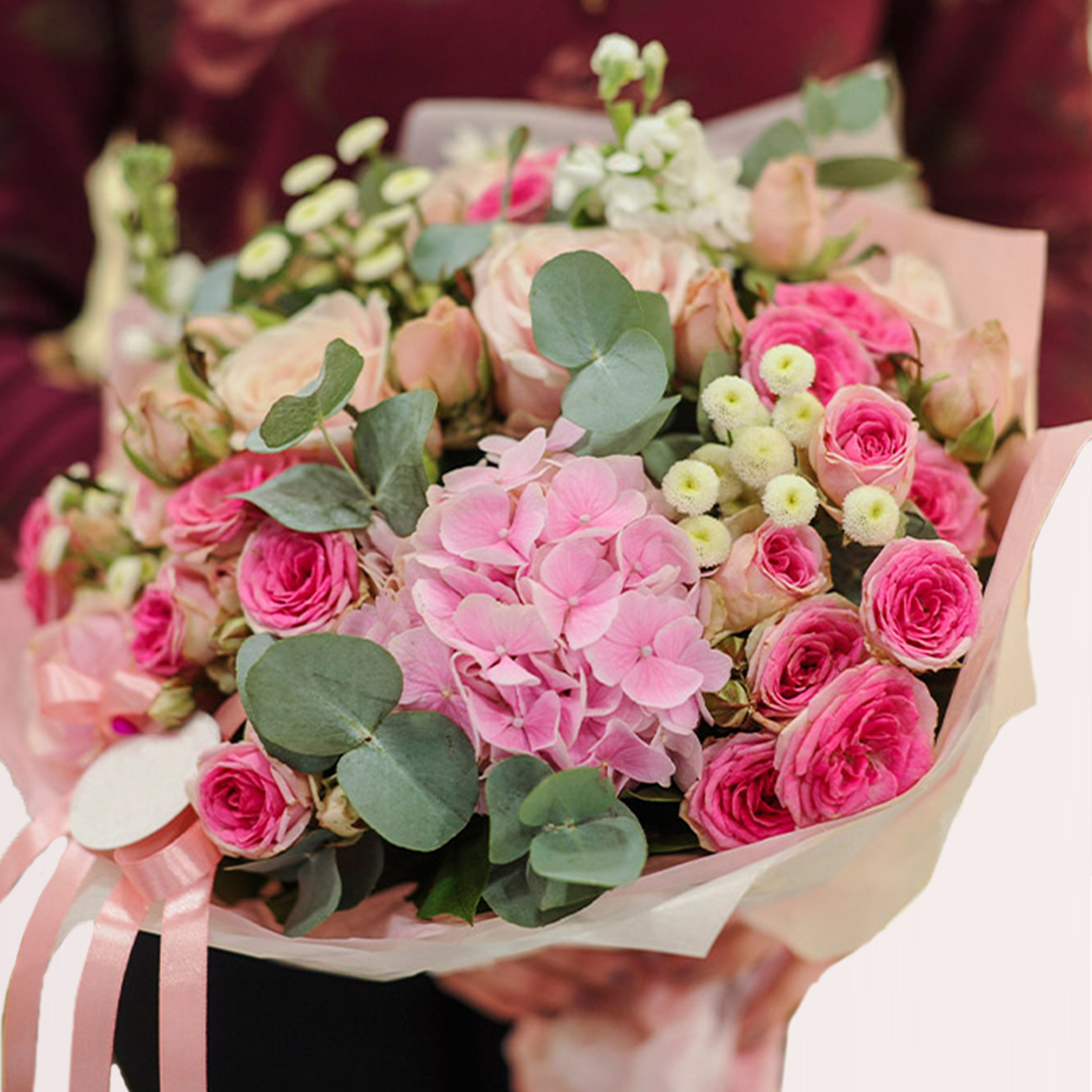 Be Mine Bouquet | Hand Bouquets Online Delivery | Same Day Flower ...